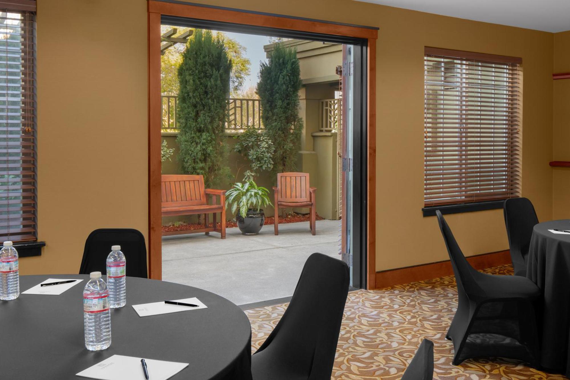 Larkspur Landing Extended Stay Suites Розвилл Экстерьер фото